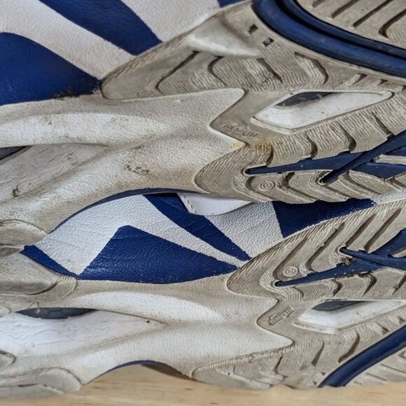 Reebok Kamikaze II Retro Basketball Shoes - Picture 6 of 7